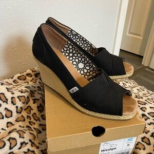 TOMS Black Peep-Toe Wedges